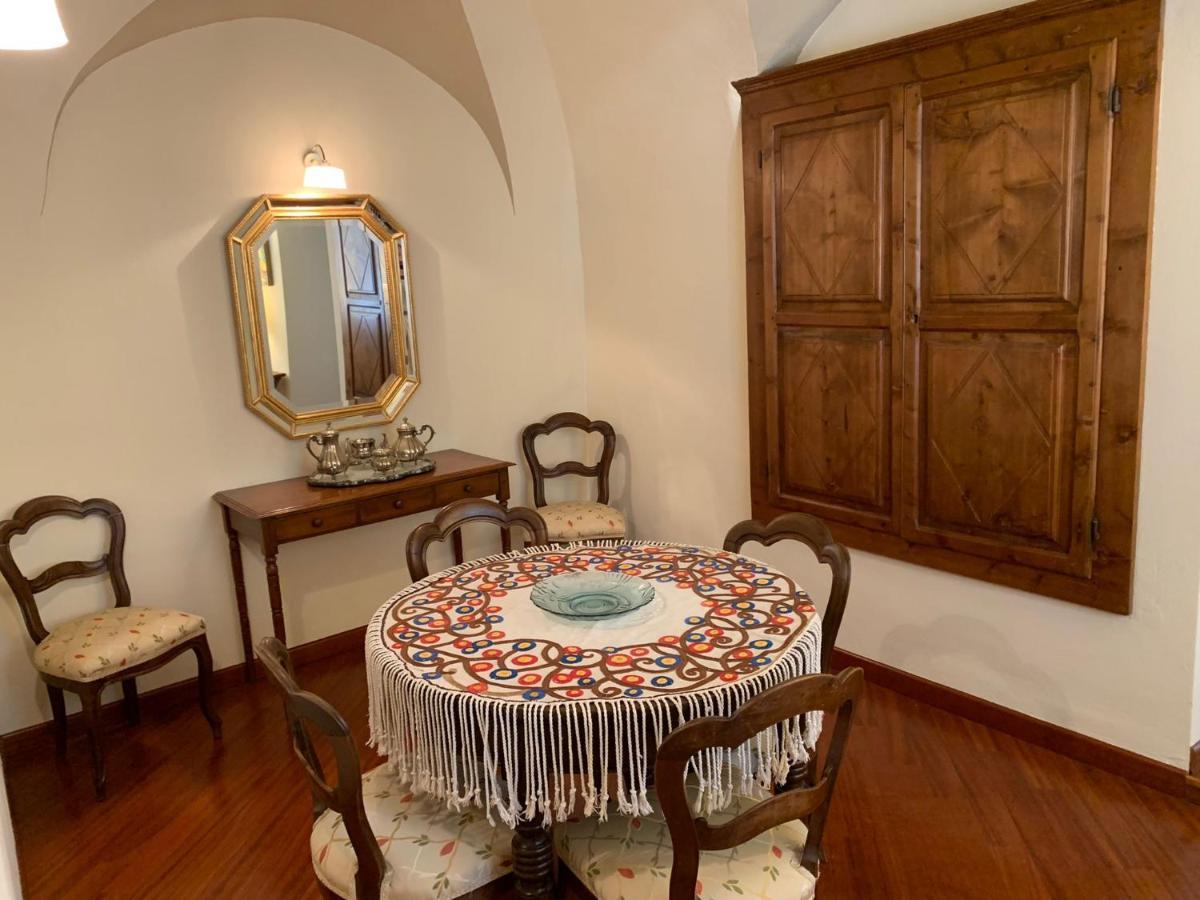Casa Di Marzi Lägenhet Aosta Exteriör bild